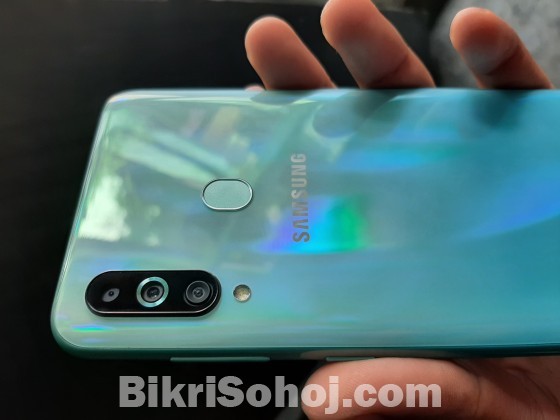 Samsung Galaxy M40